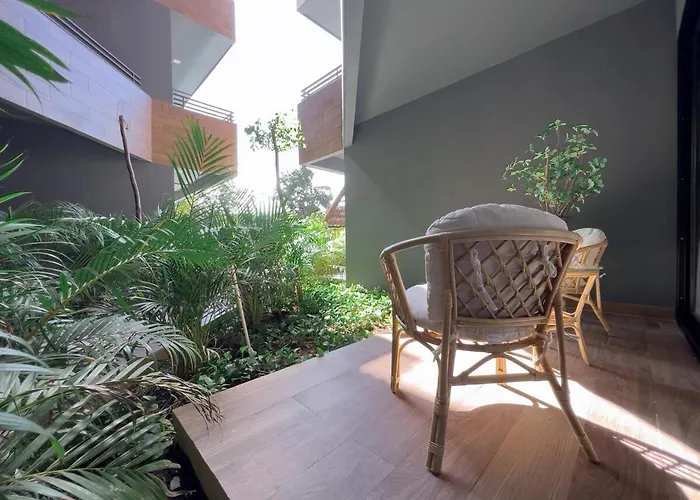 Luxurious 2br In With Breathtaking Views