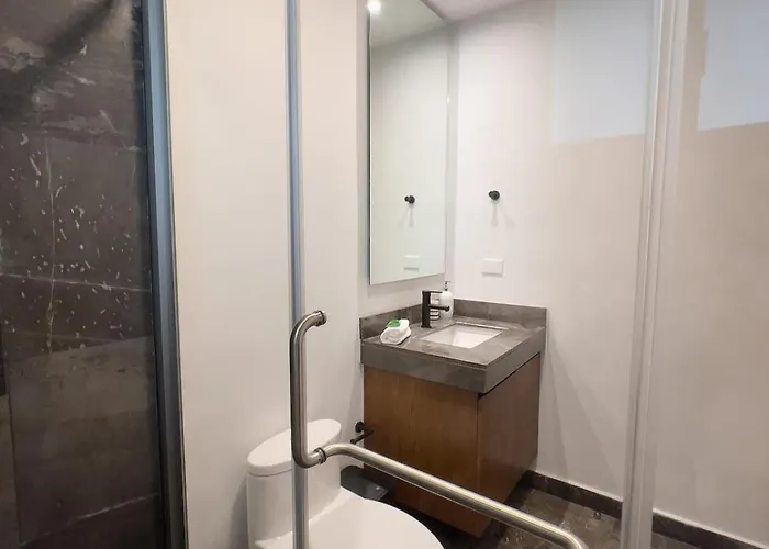 Luxurious 2br In With Breathtaking Views *